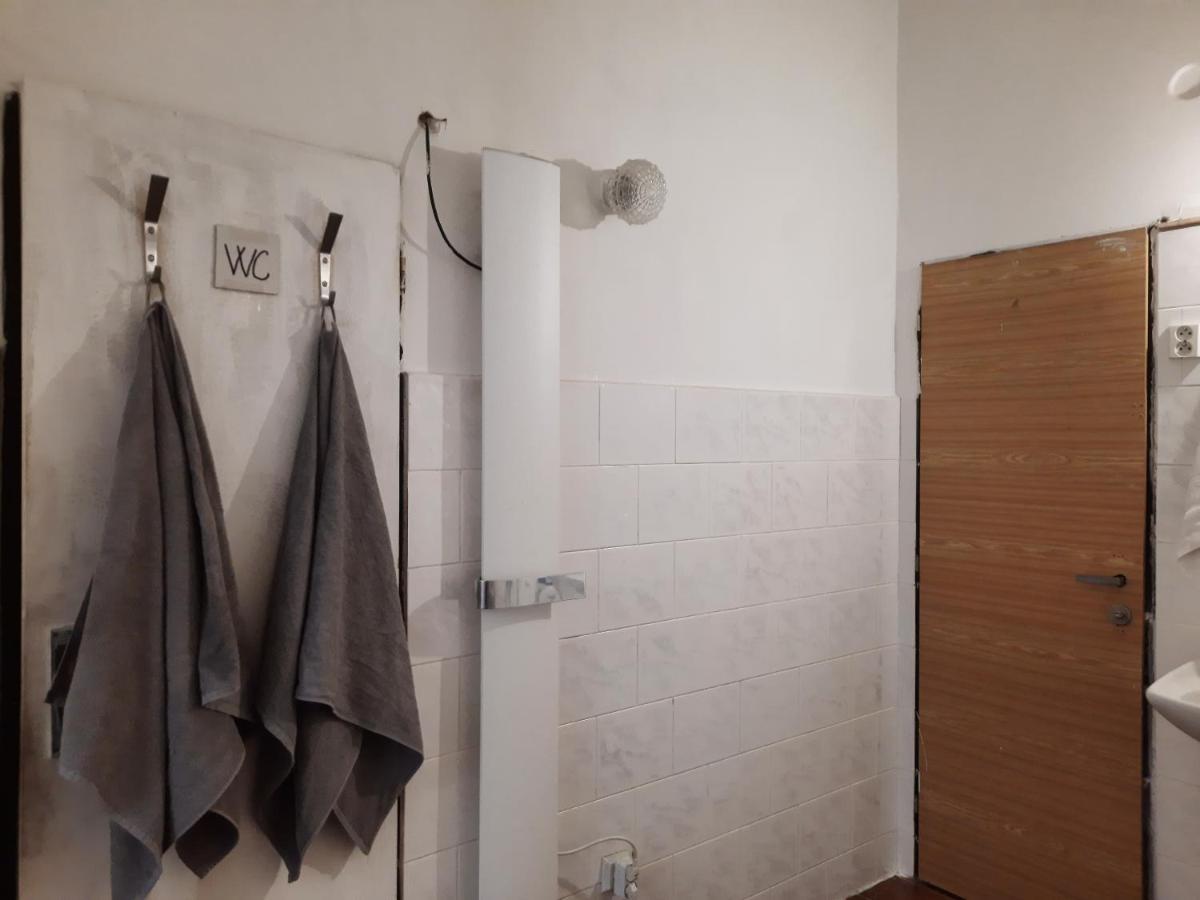 Downtown Prague Minimalistic Room In Flatshare Dış mekan fotoğraf
